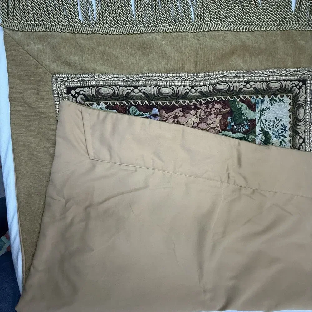 Unbranded golden tan